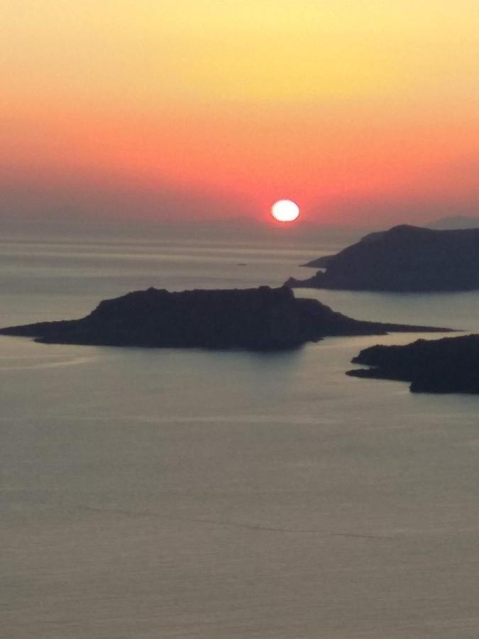 Santa Rinoula Suites Sea Sunset Views Adults Only เมกาโลคอรี ภายนอก รูปภาพ