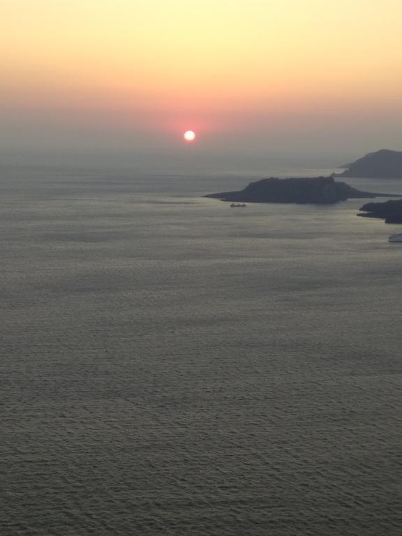 Santa Rinoula Suites Sea Sunset Views Adults Only เมกาโลคอรี ห้อง รูปภาพ